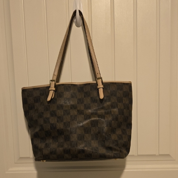 Michael Kors Checkered Tote - Black and Tan - Picture 4 of 16